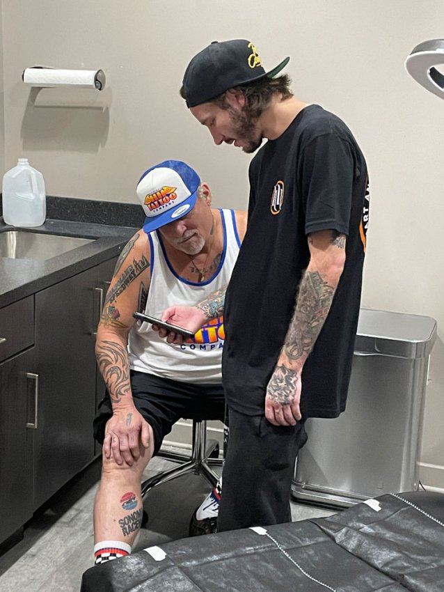 William Cleek working with Brandon at H&H Tattoo Co. Nashville